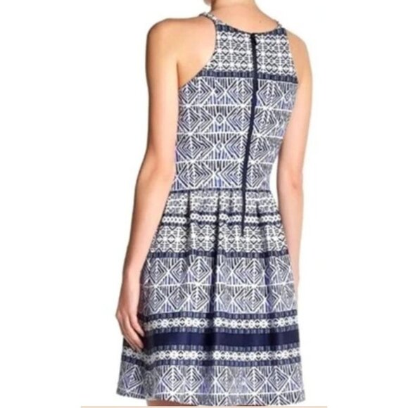 Vince Camuto Dress Geometric Print Fit & Flare Sleeveless Blue White Size 4 - Picture 3 of 12